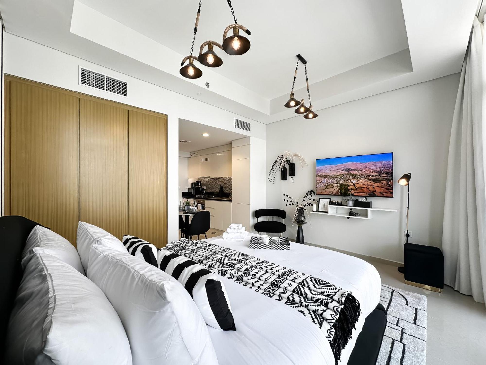Appartement Trophy-twilight Edge 55th Floor W Lush Lagoon Pool